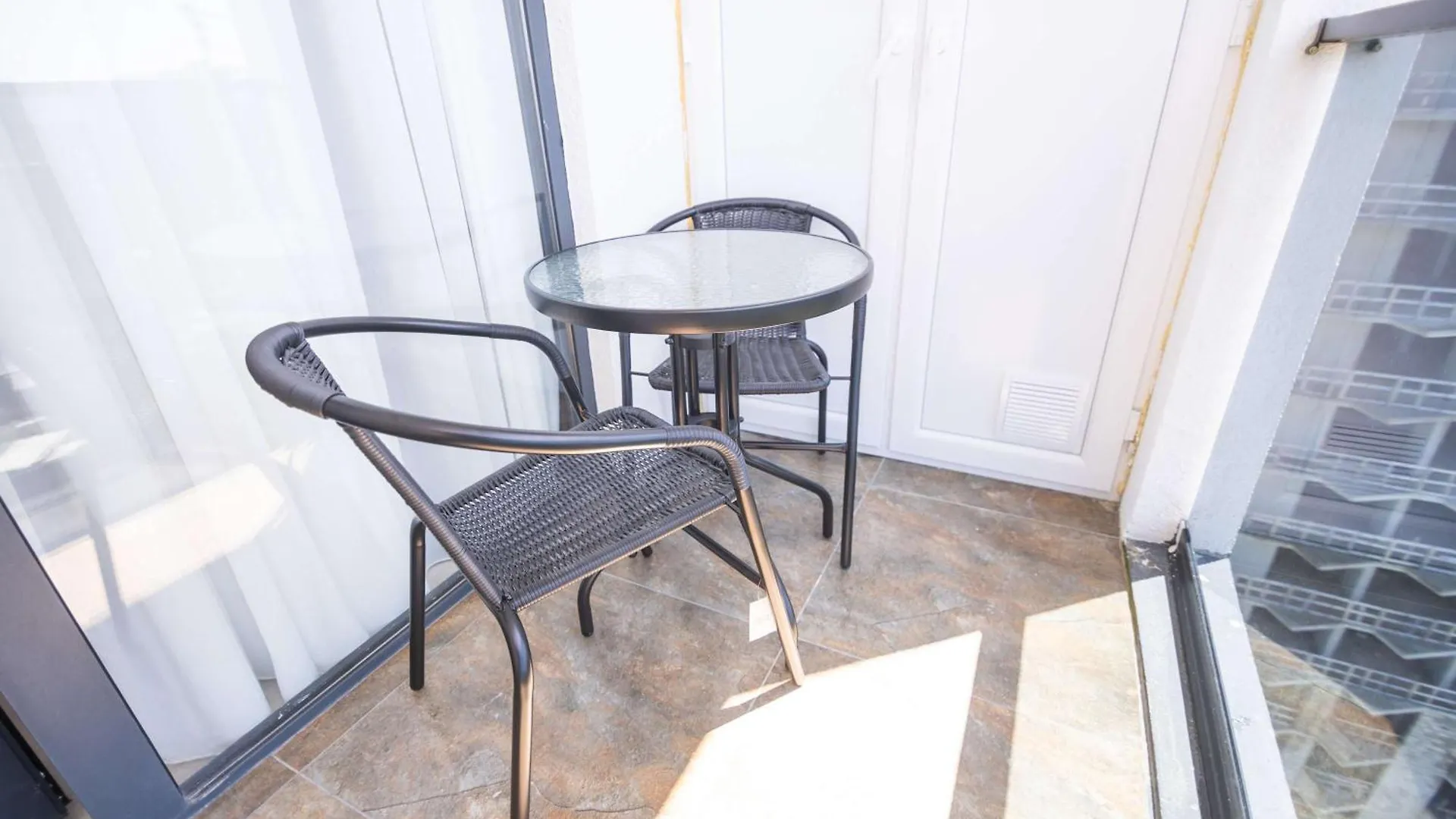 באטומי Studio Apartment With Full Amenities - By Wehost גאורגיה